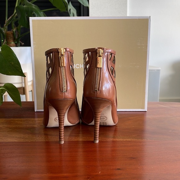 Michael Kors Laser Cut Open Toe Bootie - Picture 4 of 13
